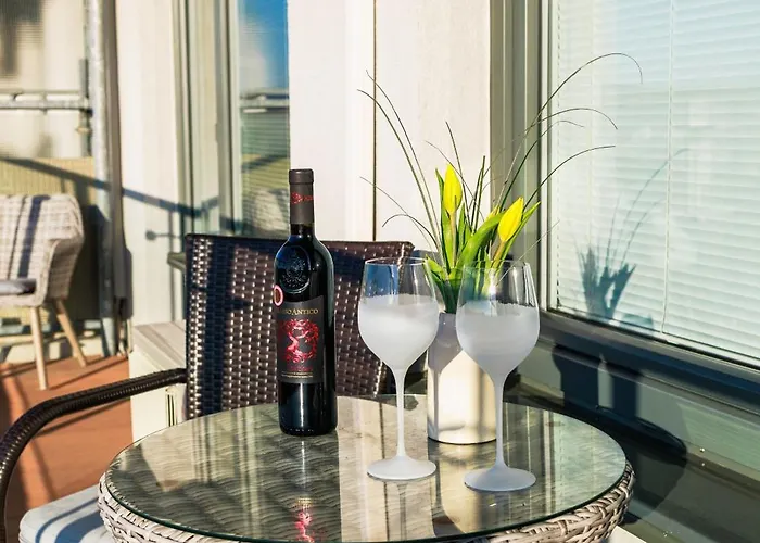 Apartmán Sunny With Amazing Terrace On The 13th Floor Near Center