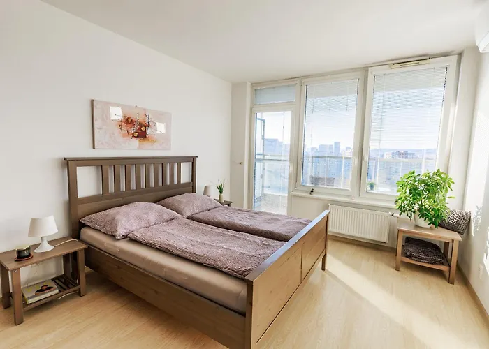 Apartmán Sunny With Amazing Terrace On The 13th Floor Near Center