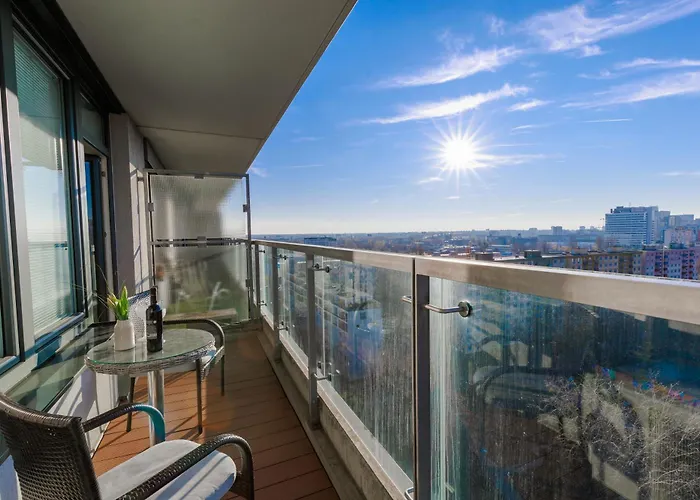 Sunny With Amazing Terrace On The 13th Floor Near Center Appartement